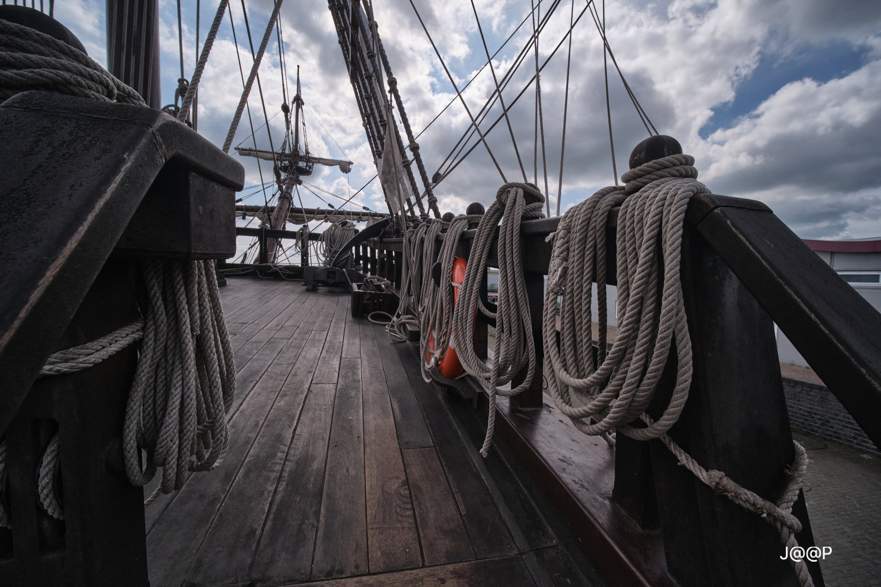 Replica Spaans galjoen in haven Delfzijl