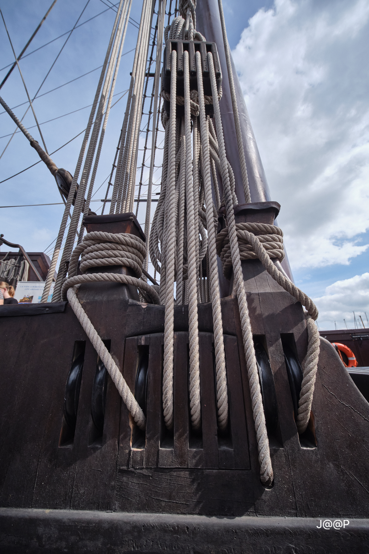 Replica Spaans galjoen in haven Delfzijl